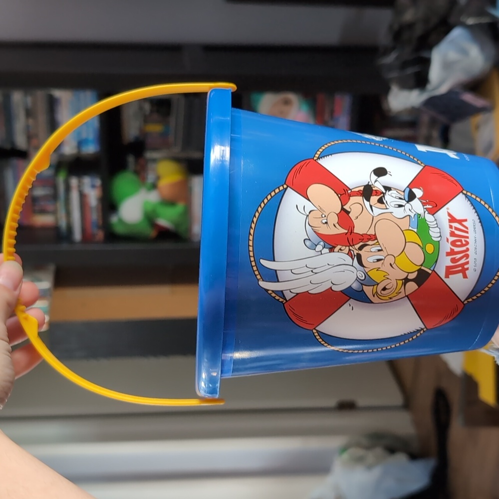 3$ Add On⭐ Asterix bucket 🪣